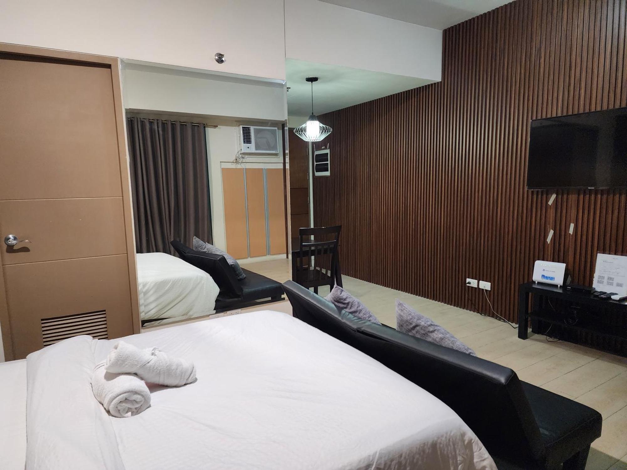 Palm Tree Villas Pasay Exteriér fotografie